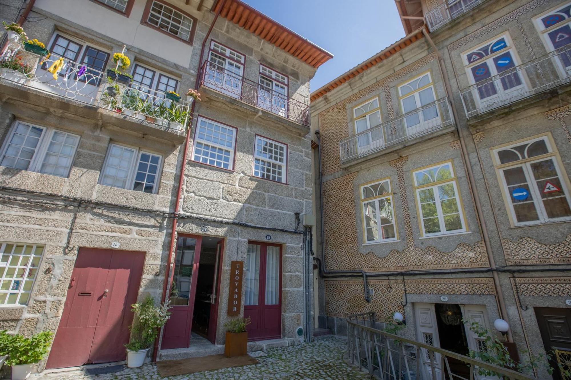 Trovador Guest House Guimaraes Ngoại thất bức ảnh